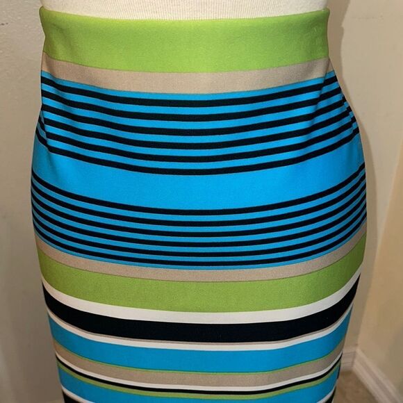 NYCC Striped Women's Skirt Size Medium - Picture 4 of 10